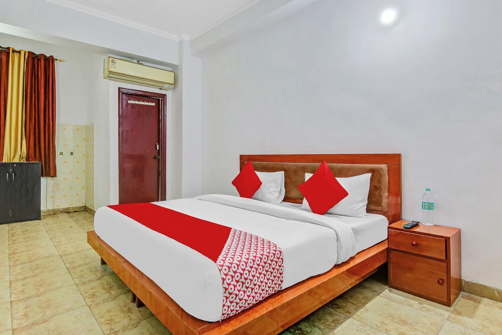 Hotel O Yash Hotel Ghaziabad Exterior photo