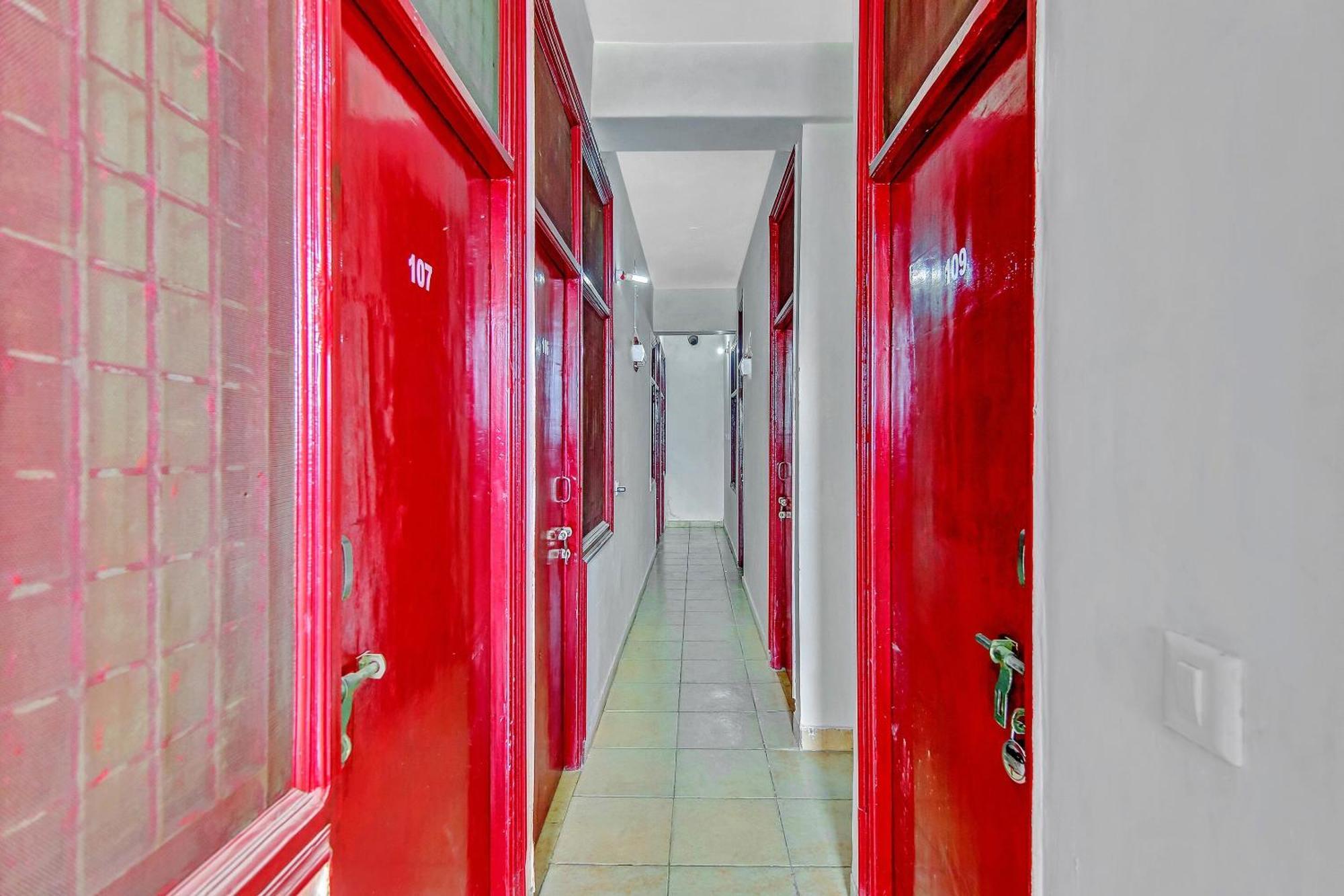 Hotel O Yash Hotel Ghaziabad Exterior photo